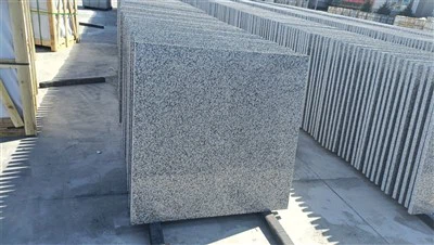 Beyaz Işıltılı Yer Karosu 600x600